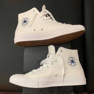 Converse Chuck Taylor II Hi size 10.0